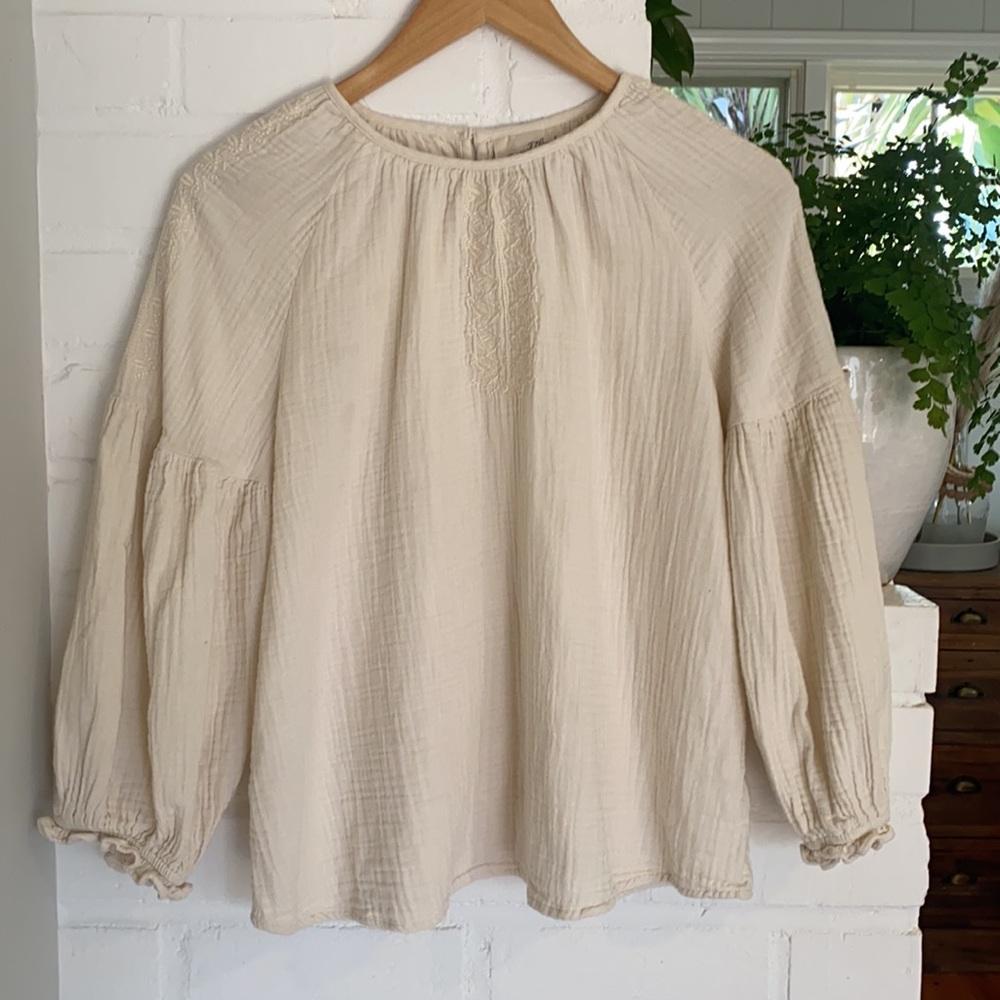 Universal Thread Boho Cream Top